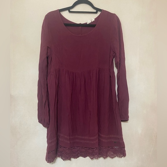 Roxy EUC burgundy long sleeve crochet trim babydoll 100% viscose mini dress S - Picture 2 of 9